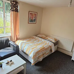 Ensuite Flat London